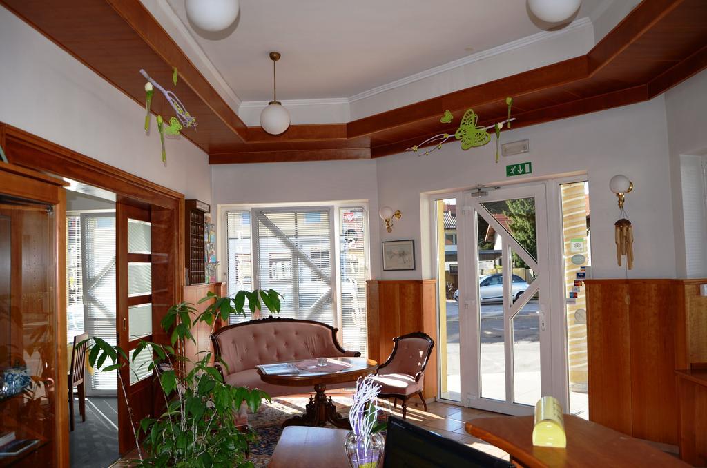 Bajt Hotel